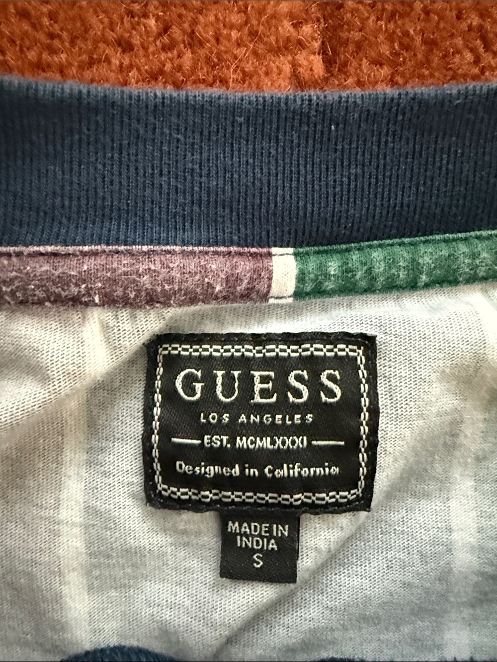 Guess Vintage Style Tee - Picture 2 of 5